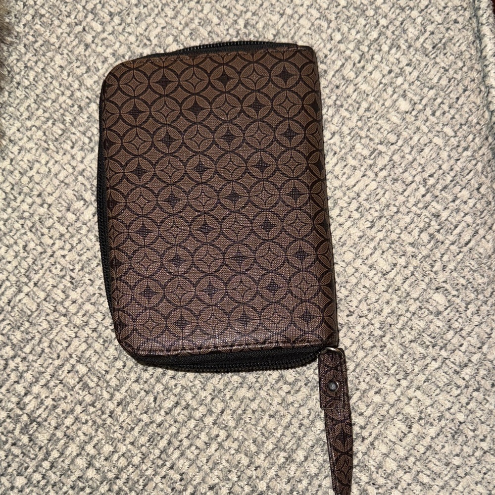 Brown Geometric Pattern Wallet - Picture 3 of 3